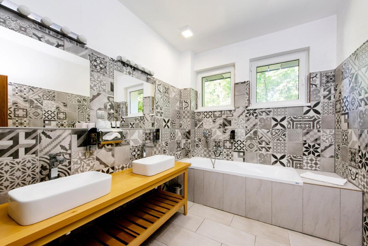 Hotel Veverica Trencin Luaran gambar