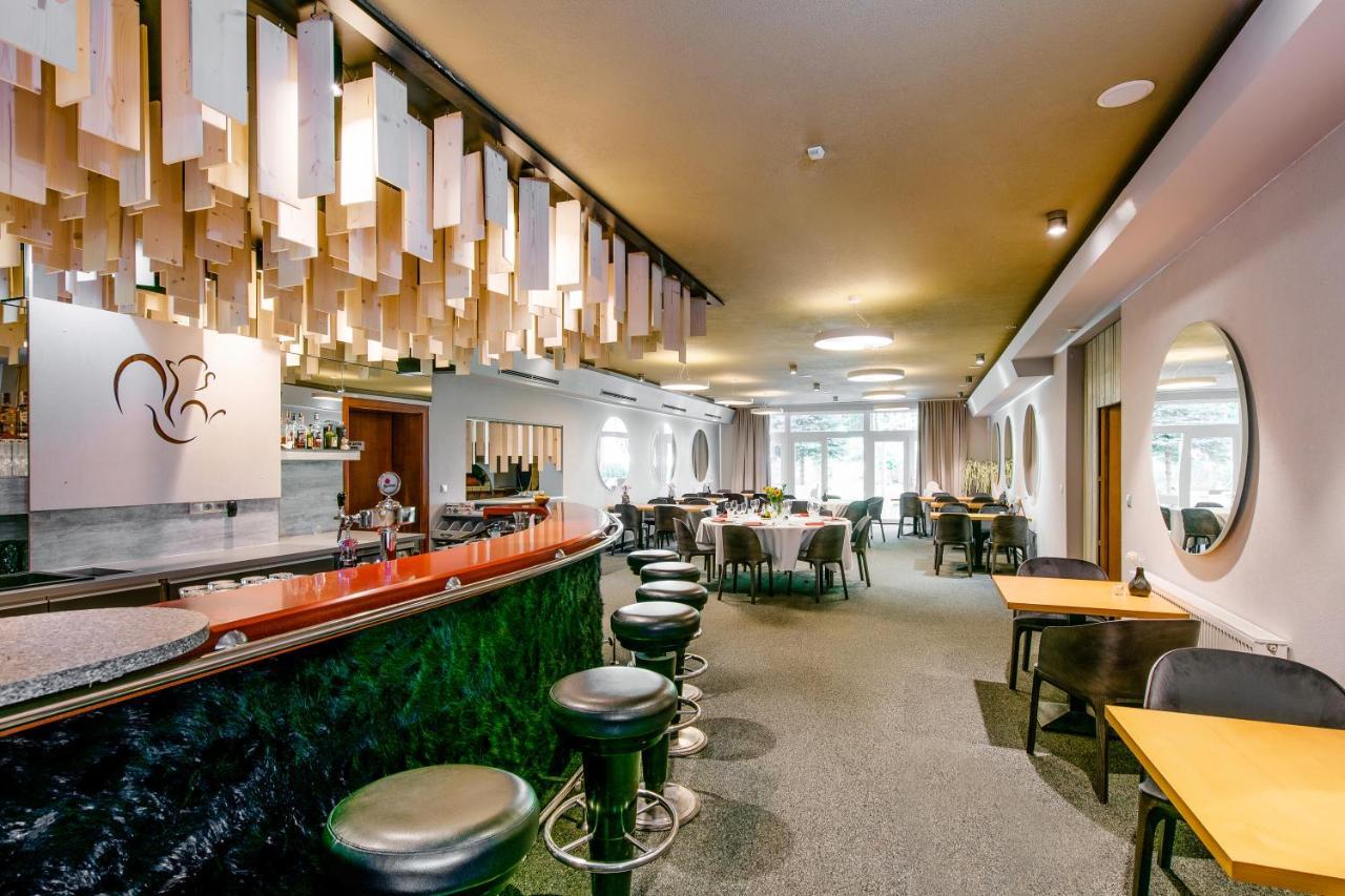 Hotel Veverica Trencin Luaran gambar